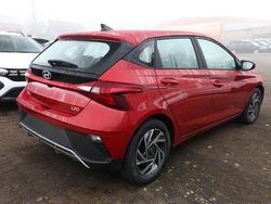 Dragon red mineraleffekt dragon red mineraleffekt Neu 2025 Hyundai i20 Select Kleinwagen | 17.580 € (Fairer Preis)