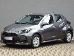Grau Gebraucht 2023 Toyota Yaris Comfort Kleinwagen | 14.980 € (Guter Preis)