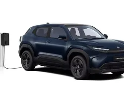 Blau Neu 2025 Toyota Urban Cruiser Lounge SUV | 40.990 €