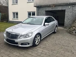 Silber Gebraucht 2009 Mercedes E350 Limousine | 13.200 € (Etwas zu teuer)