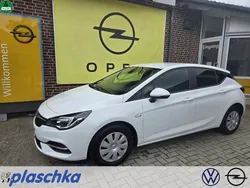Weiss Gebraucht 2020 Opel Astra Limousine | 13.500 € (Fairer Preis)