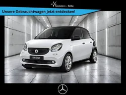 Weiß Gebraucht 2018 Smart ForFour Electric Drive Passion Limousine | 8.440 € (Fairer Preis)