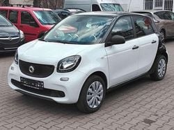 Schwarz Gebraucht 2017 Smart ForFour Basis Kleinwagen | 6.450 € (Fairer Preis)