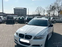 Weiß Gebraucht 2010 BMW 318 Limousine | 8.000 € (Teuer)