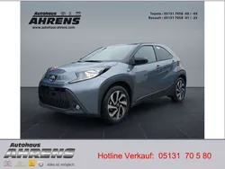 Ginger beige metallic/dach mys Gebraucht 2025 Toyota Aygo Kleinwagen | 19.900 € (Fairer Preis)