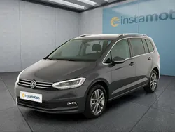 Grau Gebraucht 2025 VW Touran Van / Kleinbus | 36.949 € (Fairer Preis)
