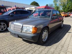 Grau Gebraucht 1986 Mercedes 190 Limousine | 3.950 €