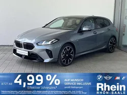 Skyscraper grau metallic Gebraucht 2024 BMW 118 M Sport Kleinwagen | 33.430 € (Etwas zu teuer)