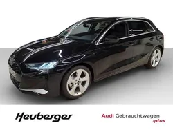 Mythosschwarz metallic Gebraucht 2024 Audi A3 Sportback Advanced Limousine | 33.990 € (Guter Preis)