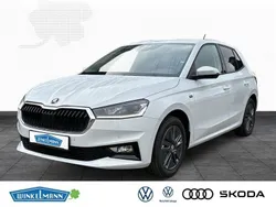 Weiss Gebraucht 2024 Skoda Fabia Drive Limousine | 24.130 € (Teuer)