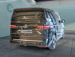 Schwarz Gebraucht 2025 VW T7 Van | 69.549 €