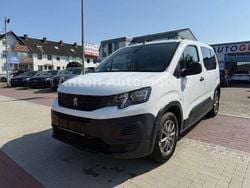 Weiß Gebraucht 2021 Peugeot Rifter Active Van / Kleinbus | 11.990 € (Guter Preis)