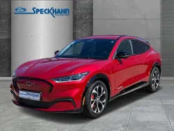 Rot Gebraucht 2021 Ford Mustang Mach-E SUV | 39.900 € (Guter Preis)