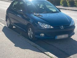 Blau Gebraucht 2005 Peugeot 206 Kleinwagen | 1.299 €
