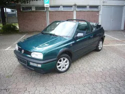 Grün Gebraucht 1995 VW Golf Cabriolet Conceptline Cabrio | 3.800 €