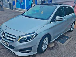 Grau Gebraucht 2016 Mercedes B200 Van / Kleinbus | 15.300 € (Superpreis)