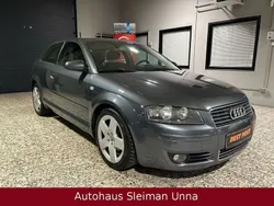 Grau Gebraucht 2004 Audi A3 Ambition Limousine | 2.490 € (Etwas zu teuer)