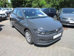 Uranograu Gebraucht 2021 VW Polo Comfortline Limousine | 14.388 € (Fairer Preis)