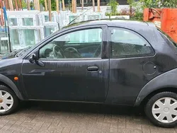 Schwarz Gebraucht 2003 Ford Ka Kleinwagen | 850 € (Guter Preis)