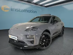 Grau Gebraucht 2025 Porsche Macan Turbo SUV | 135.899 € (Teuer)