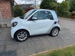Weiß Gebraucht 2015 Smart ForTwo Coupé Passion Coupé | 7.200 € (Fairer Preis)