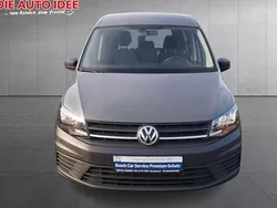 Grau Gebraucht 2020 VW Caddy Van / Kleinbus | 26.886 € (Fairer Preis)