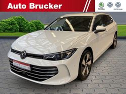 Weiss Gebraucht 2025 VW Passat Business Kombi | 37.616 € (Fairer Preis)