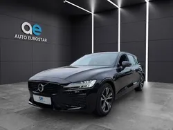 Black solid ´stone´ / solid Gebraucht 2021 Volvo V60 R-Design Kombi | 27.950 € (Guter Preis)