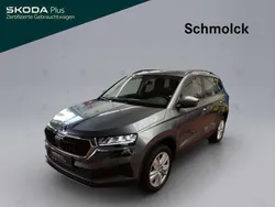 Graphitegrau Gebraucht 2024 Skoda Karoq Selection SUV | 29.490 € (Guter Preis)