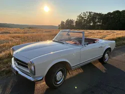 Weiß Gebraucht 1966 Mercedes 230 Cabrio | 129.500 €