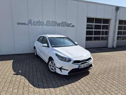Carraraweiß Gebraucht 2025 Kia Ceed Comfort Limousine | 24.990 € (Guter Preis)