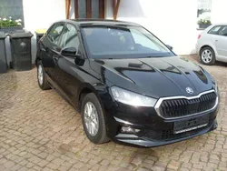 Schwarz Gebraucht 2023 Skoda Fabia Selection Limousine | 15.500 € (Guter Preis)
