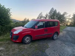 Rot Gebraucht 2010 Fiat Doblò Dynamic Van / Kleinbus | 3.800 € (Guter Preis)