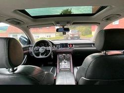 Blau Gebraucht 2006 Audi A8 Limousine | 6.500 €