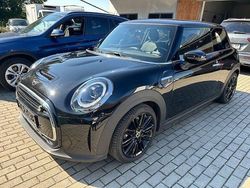 Gebraucht 2021 Mini Cooper SE Kleinwagen | 16.500 € (Etwas zu teuer)