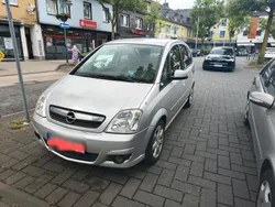 Grau Gebraucht 2006 Opel Meriva Van / Kleinbus | 700 €