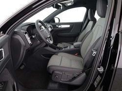 Schwarz Gebraucht 2025 Volvo XC40 Core SUV | 32.542 € (Superpreis)