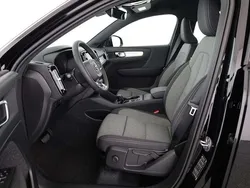 Schwarz Gebraucht 2025 Volvo XC40 Core SUV | 32.542 € (Superpreis)