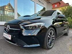 Schwarz Gebraucht 2023 Mercedes B220 Advanced Van / Kleinbus | 33.599 € (Fairer Preis)