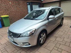 Silber Gebraucht 2012 Kia Ceed Sportswagon Kombi | 6.600 € (Guter Preis)