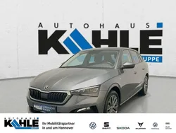 Grau Gebraucht 2023 Skoda Scala Ambition Kleinwagen | 42.000 €