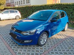 Blau Gebraucht 2012 VW Polo Comfortline Limousine | 6.999 € (Etwas zu teuer)