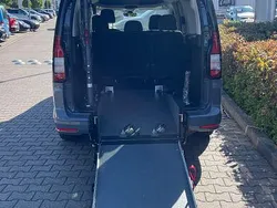 Grau Neu 2025 VW Caddy Maxi Life Life Van / Kleinbus | 44.000 € (Teuer)