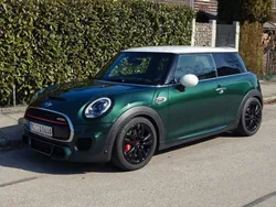 Grün Gebraucht 2017 Mini John Cooper Works Sport Kleinwagen | 20.950 € (Fairer Preis)