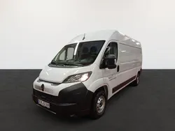 Eisweiß Gebraucht 2024 Citroën Jumper Van / Kleinbus | 27.723 € (Superpreis)