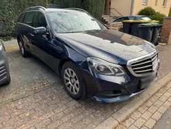 Blau Gebraucht 2014 Mercedes E220 Kombi | 8.800 € (Superpreis)