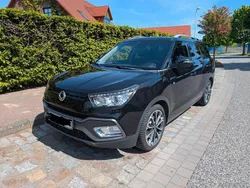 Schwarz Gebraucht 2016 Ssangyong XLV Sapphire SUV | 8.999 € (Fairer Preis)