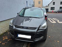 Grau Gebraucht 2015 Ford Kuga Titanium SUV | 12.500 € (Fairer Preis)