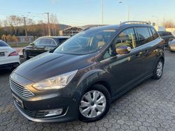 Grau Gebraucht 2015 Ford Grand C-Max Titanium Van / Kleinbus | 4.390 €