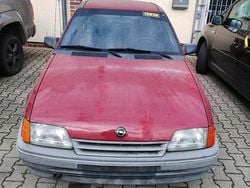Rot Gebraucht 1991 Opel Kadett Kleinwagen | 2.300 €